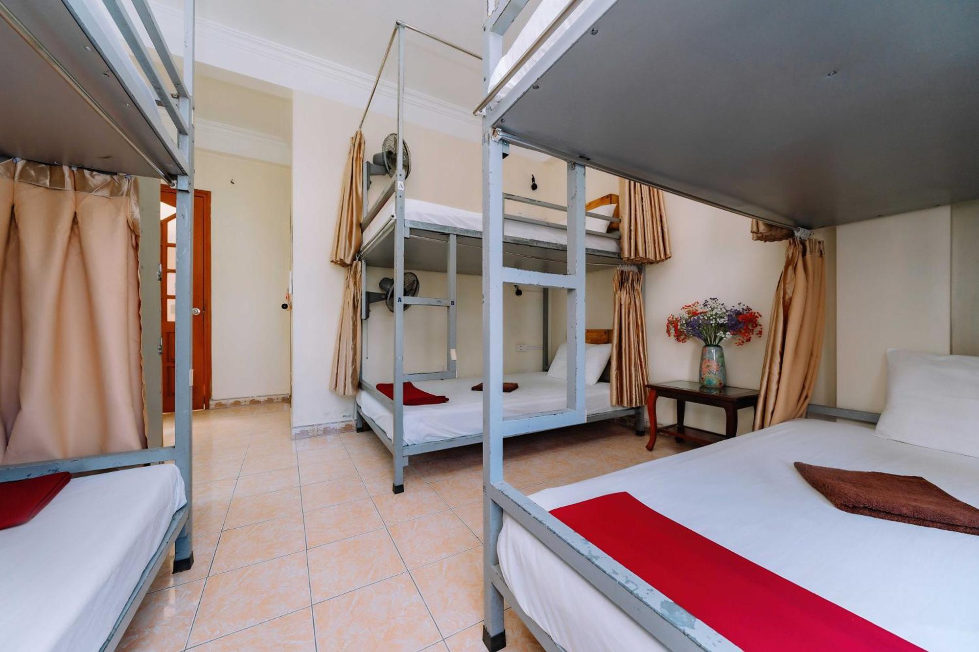 Luna'S House Hostel Chan Chau Екстериор снимка