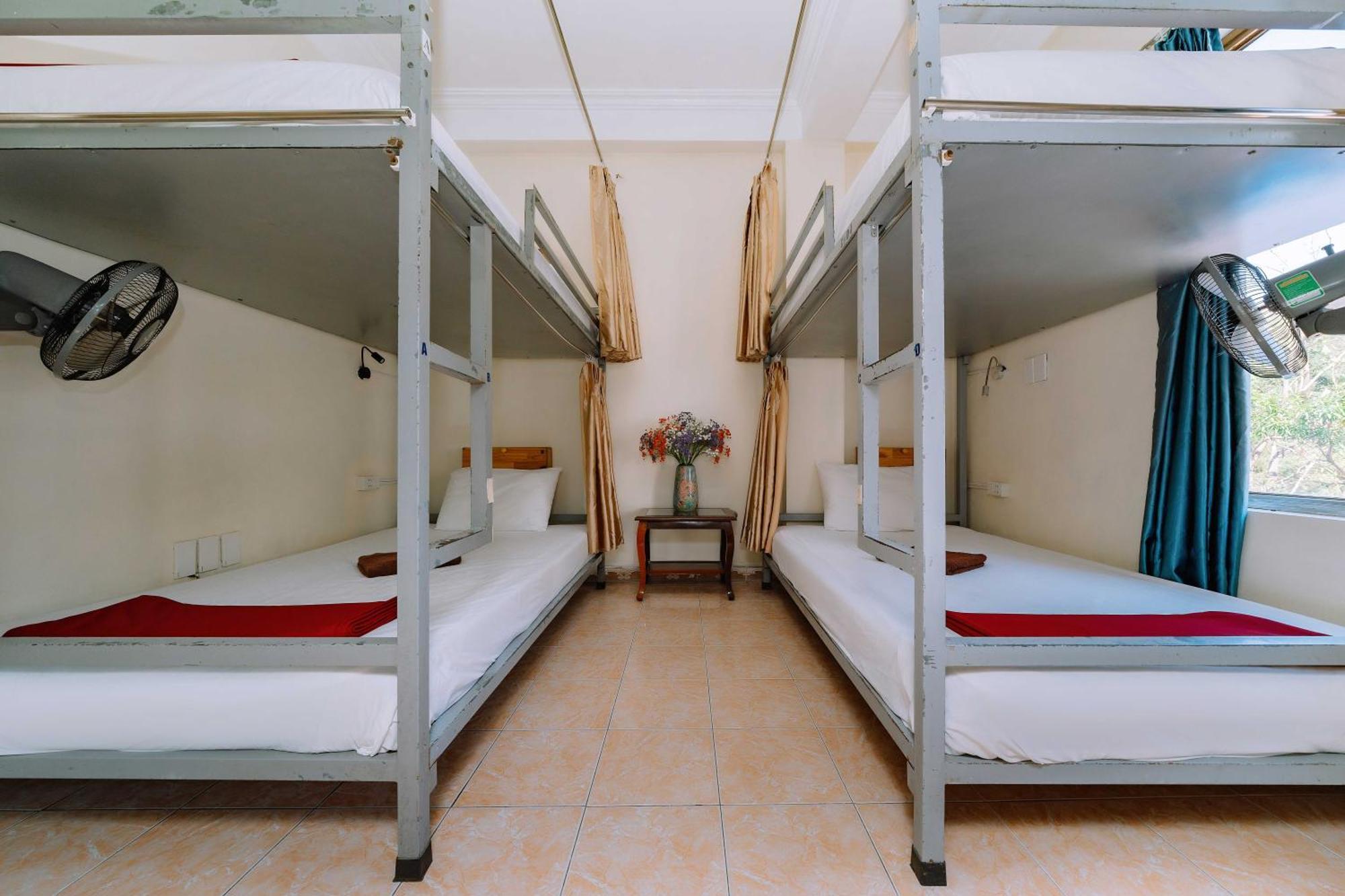 Luna'S House Hostel Chan Chau Екстериор снимка