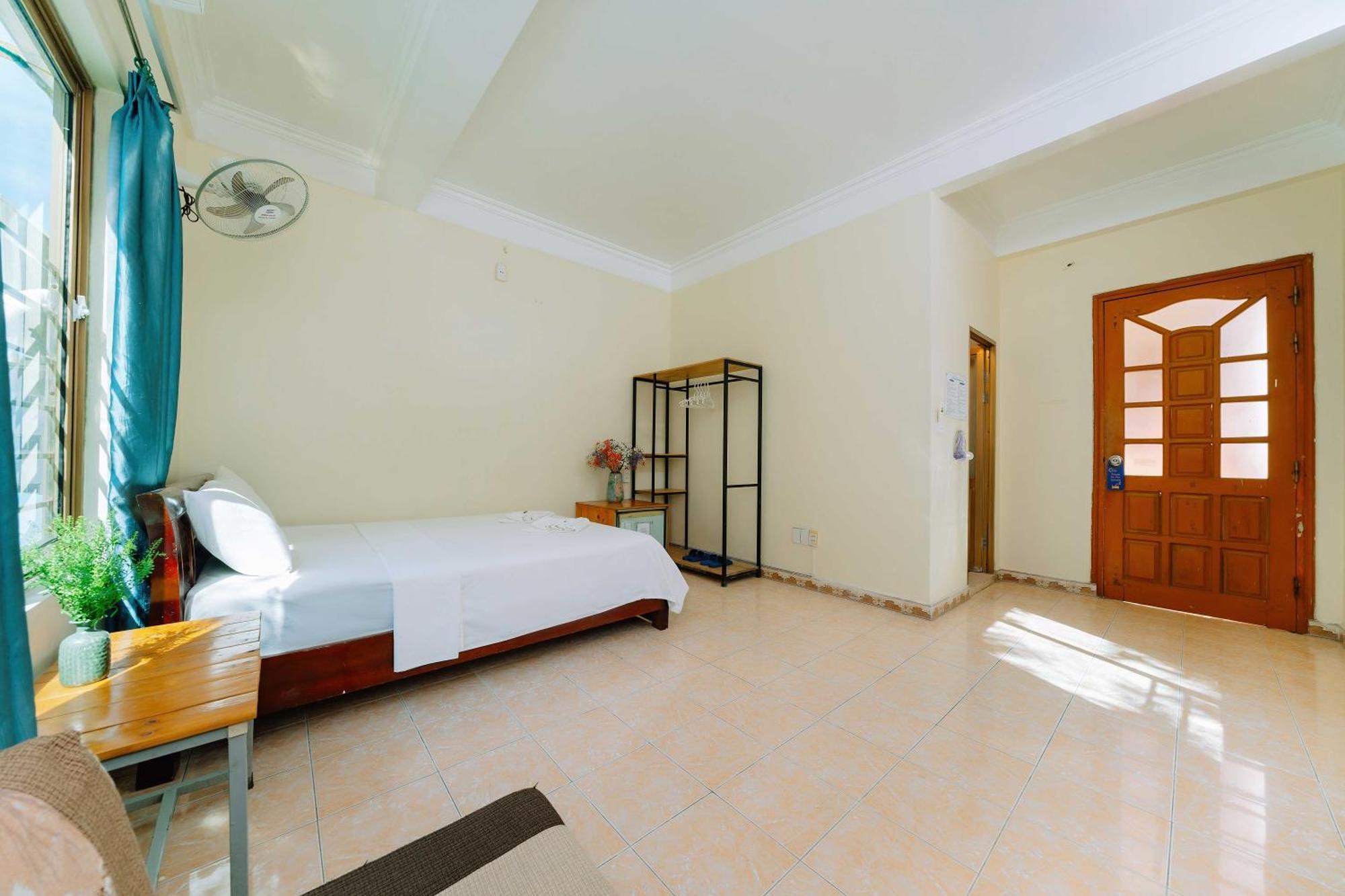 Luna'S House Hostel Chan Chau Екстериор снимка